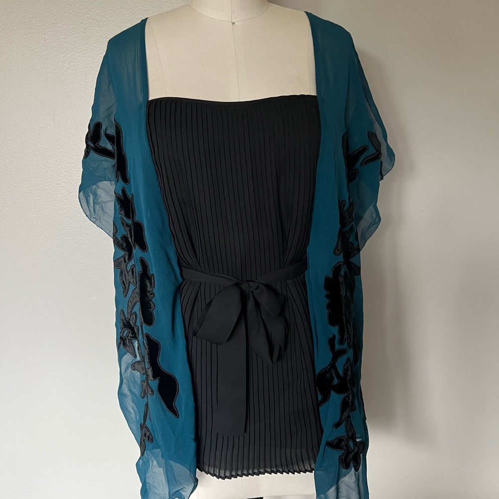 Max Azria Black and Blue Sheer Kimono top